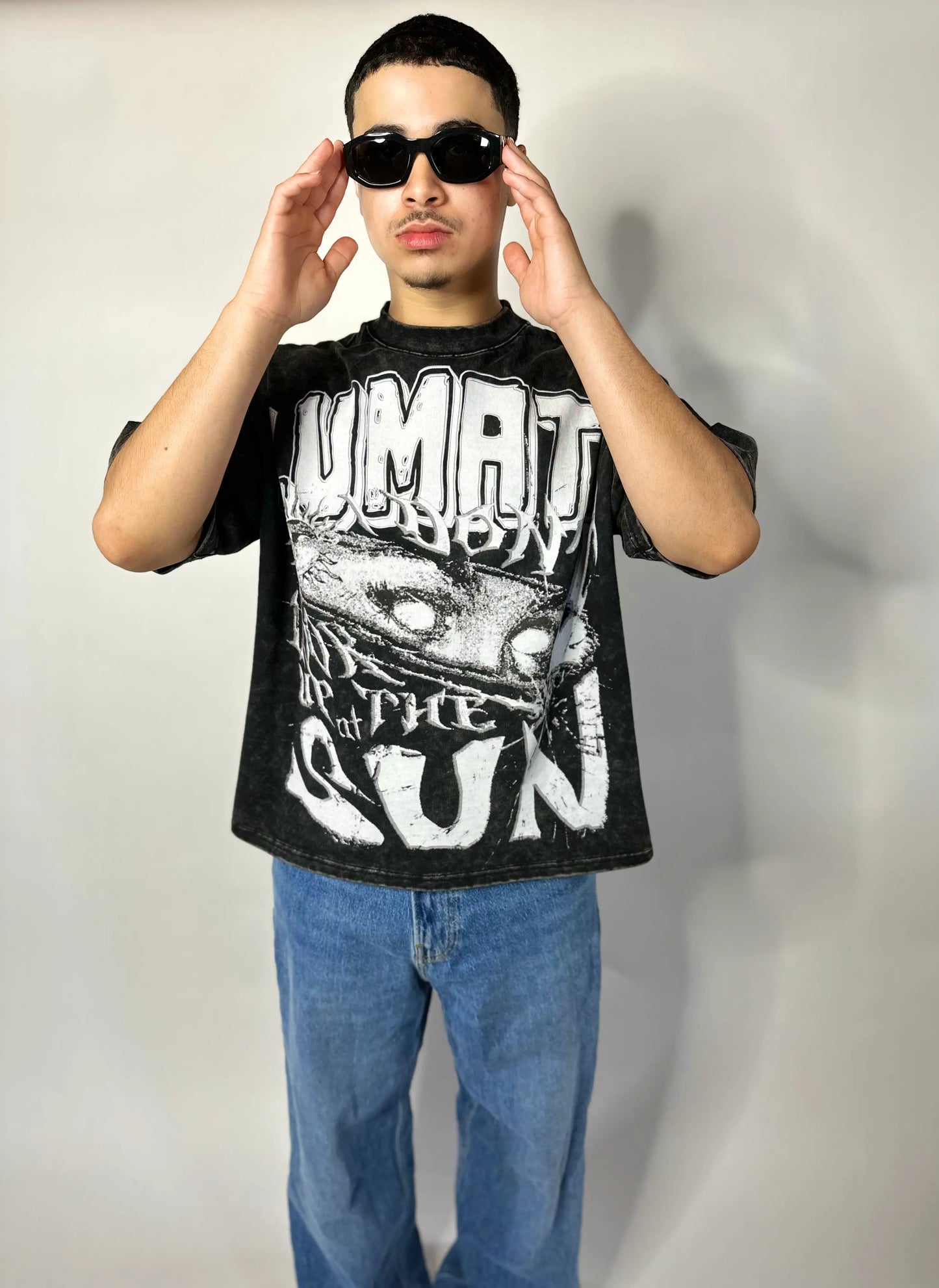 "I DONT LOOK UP AT THE SUN" TEE